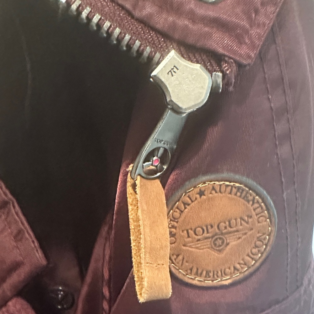 Women's Maroon Insulated Ski Jacket - Picture 14 of 16